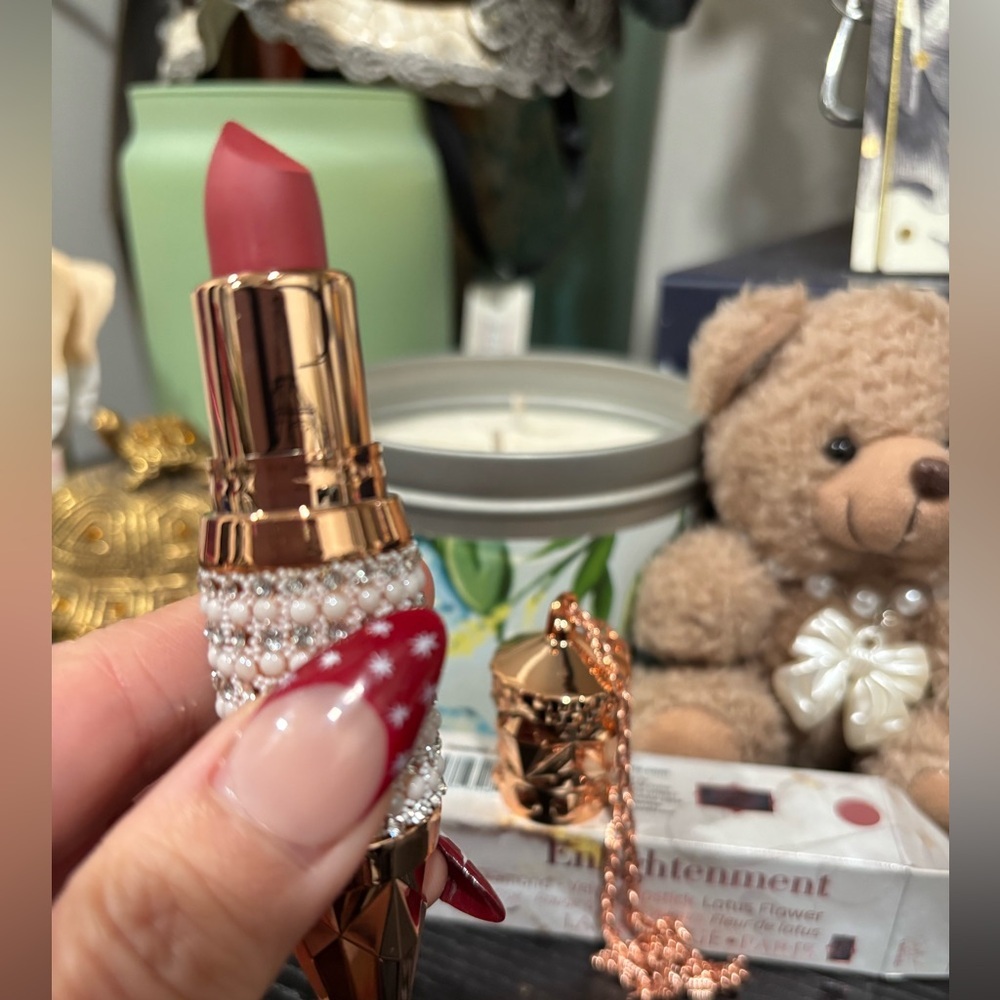 ENLIGHTENMENT 
LA PRESTIGE DIAMOND Velvet Lipstick Lotus Flower. NIB